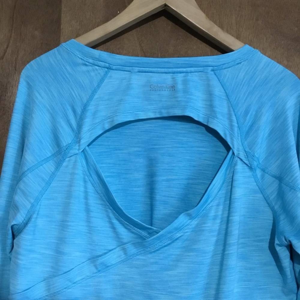 Calvin Klein Performance Top - Picture 3 of 5